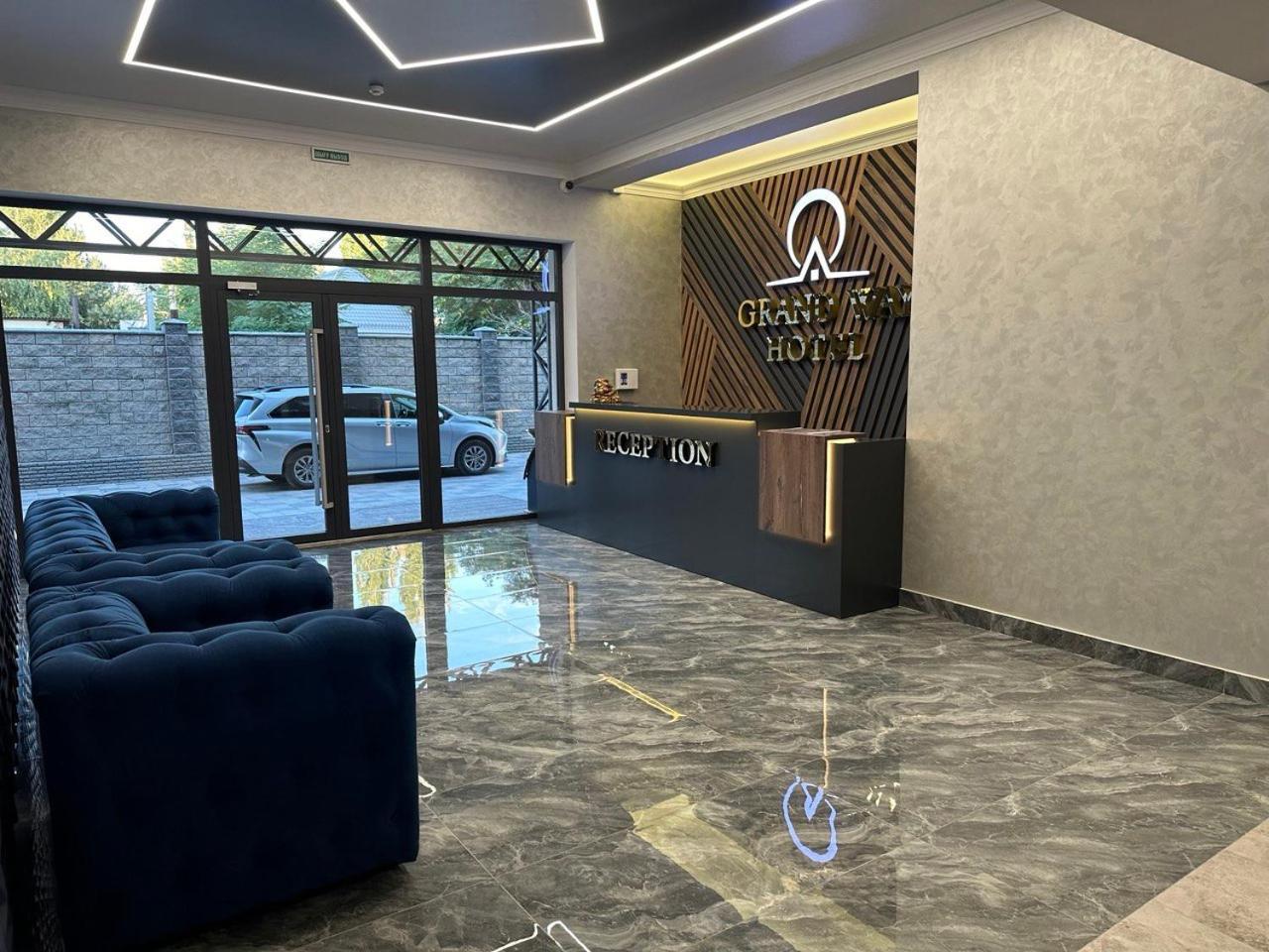 Grand Way Hotel Тараз Екстериор снимка