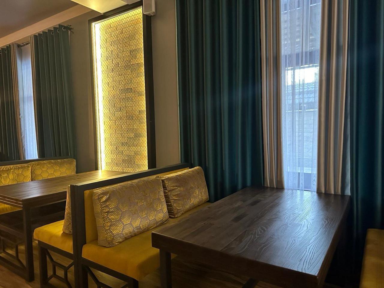 Grand Way Hotel Тараз Екстериор снимка